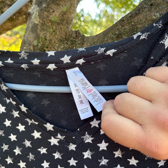 Latched Mama Summer Stars Nursing Tee (Maternity or Nursing Friendly) - Picture 3 of 4